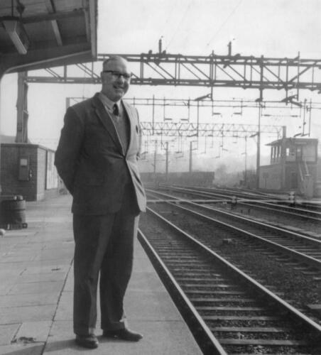 Arthur Tunnicliffe 1960s up platform